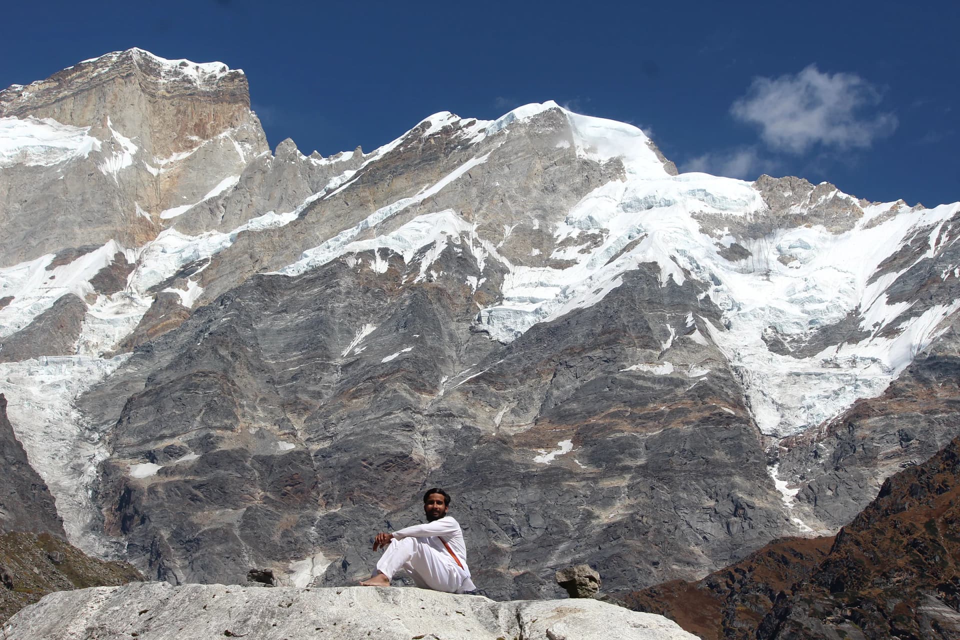 Himalayan peaks on the yatra route